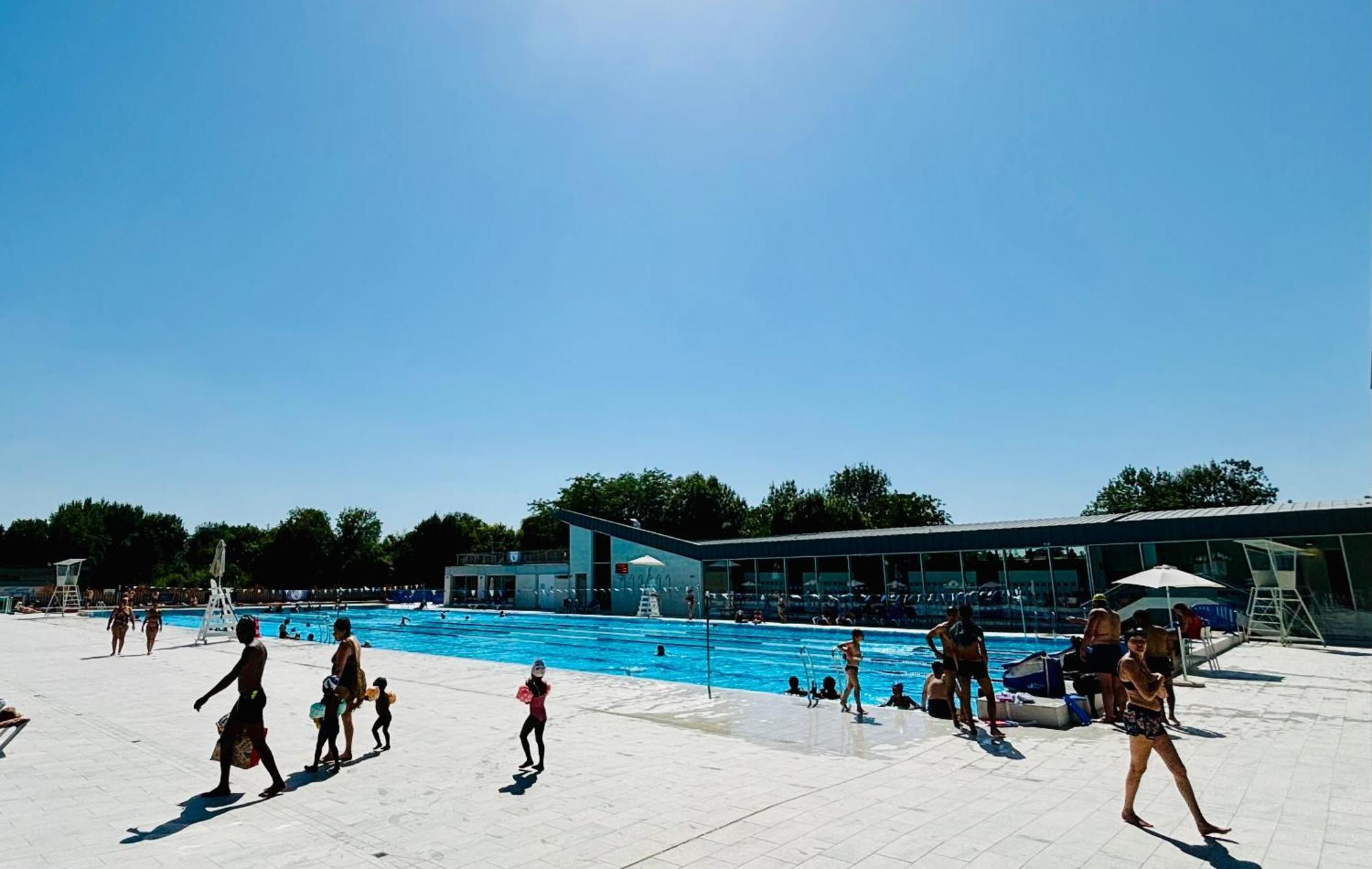 La Maison Du Parc, Charme Et Tranquillite Niort Luaran gambar