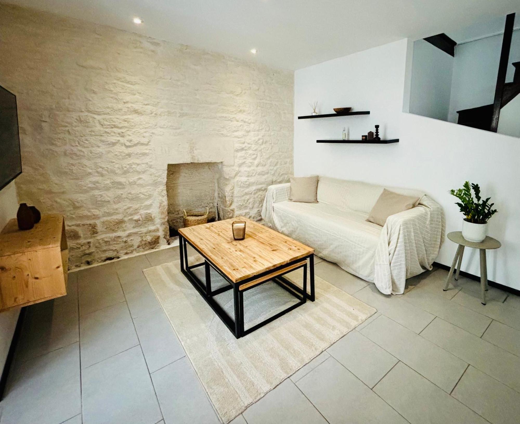 La Maison Du Parc, Charme Et Tranquillite Niort Luaran gambar